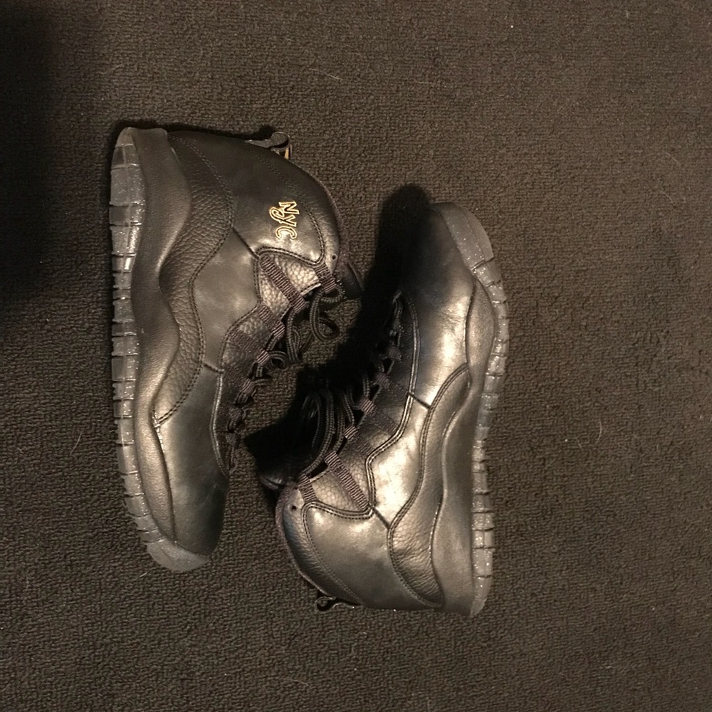 Jordan 10 nyc size 9